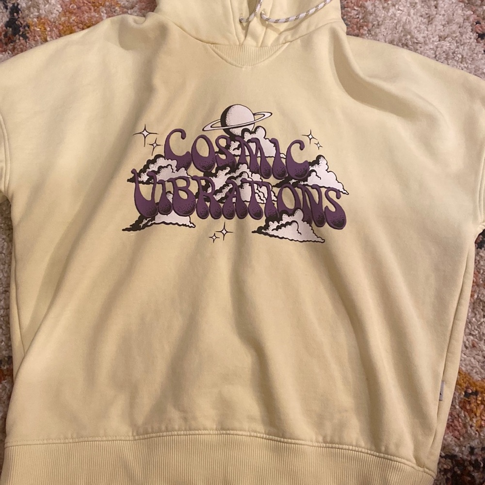 Yellow “Cosmic Vibrations” Medium Roxy sweatshirt